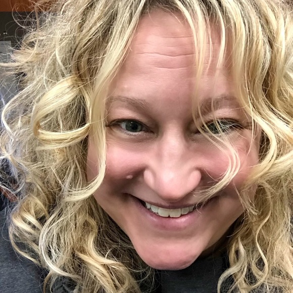 Meet your Posher, Meghan - Picture 1 of 1